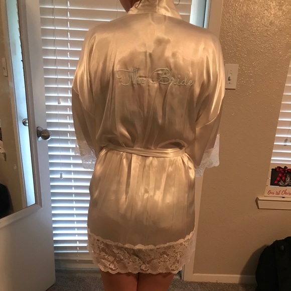 Bridal Robe - Picture 2 of 3